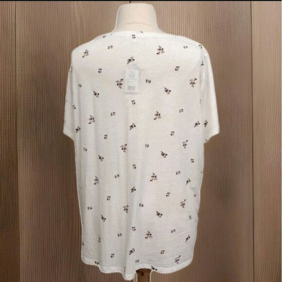 C&C California Tee Size 3X Short Sleeves Ditsy Floral - Picture 2 of 12